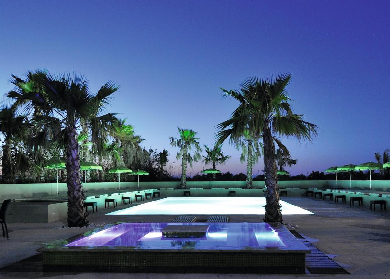 Le Jardin De Babylone "Reserve Aux Couples Uniquement" Agde Exterior foto