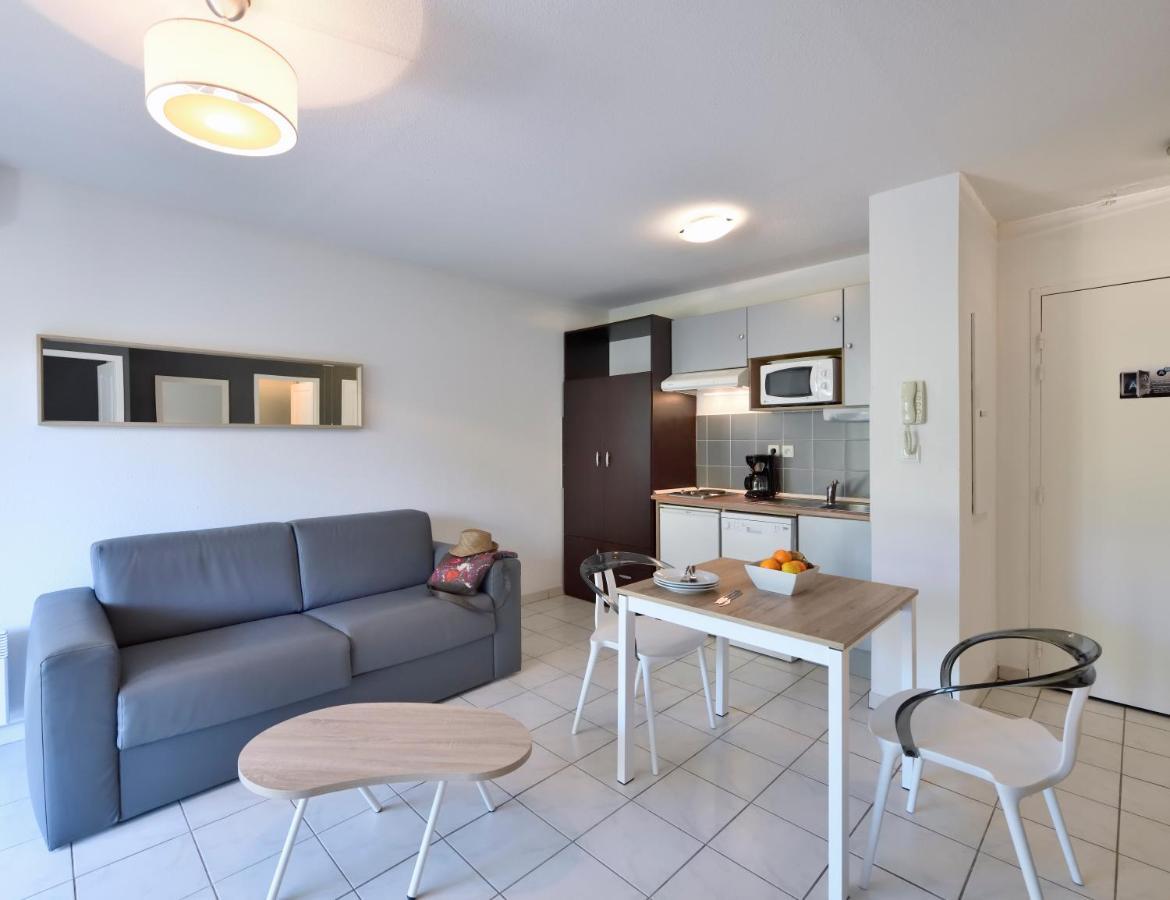 Le Jardin De Babylone "Reserve Aux Couples Uniquement" Agde Exterior foto