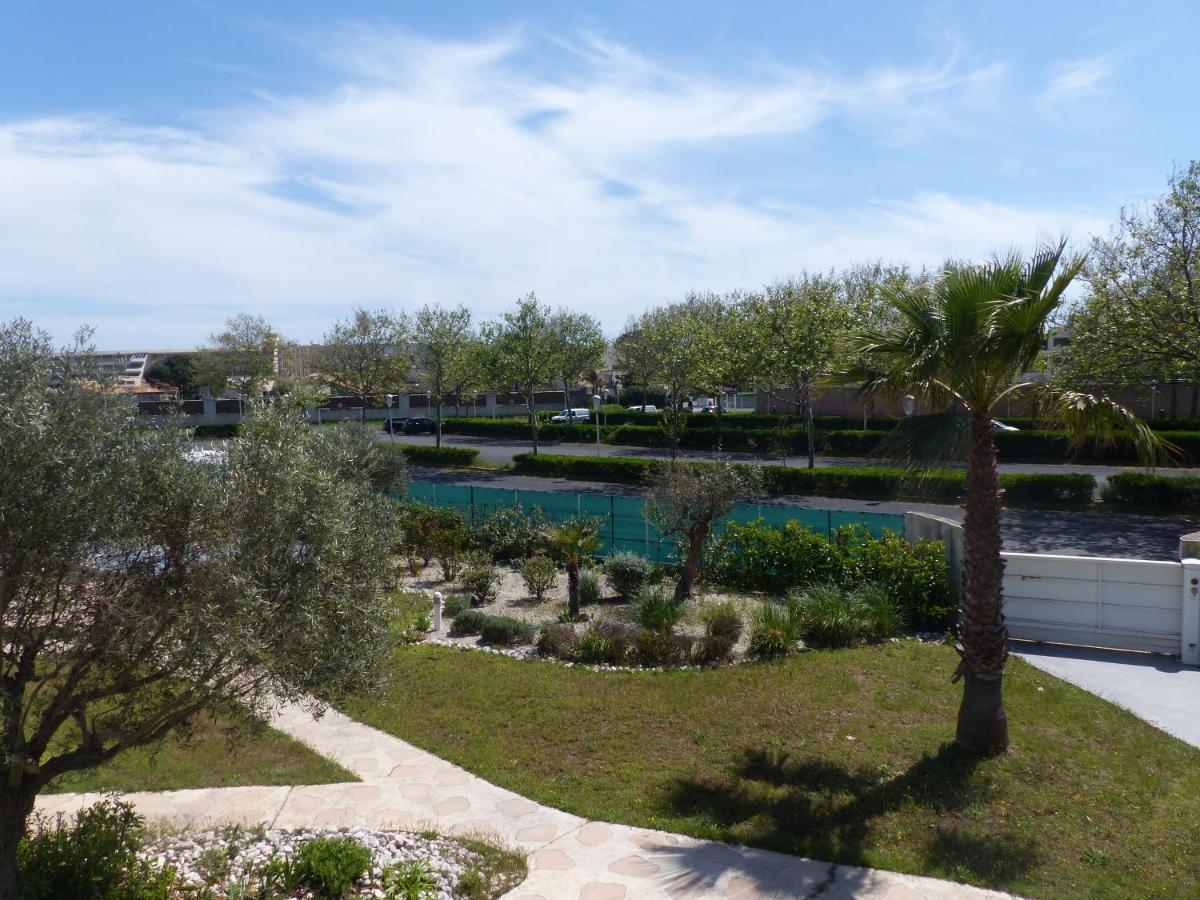 Le Jardin De Babylone "Reserve Aux Couples Uniquement" Agde Exterior foto