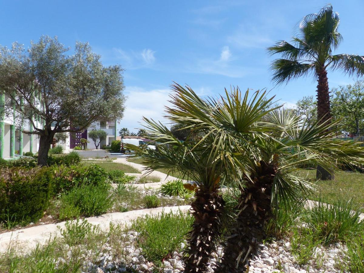 Le Jardin De Babylone "Reserve Aux Couples Uniquement" Agde Exterior foto