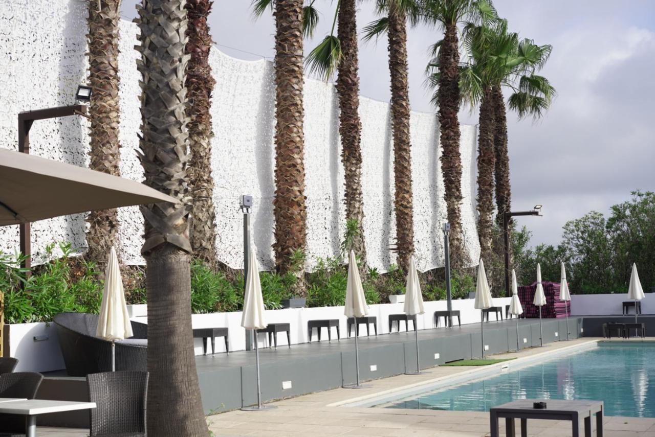 Le Jardin De Babylone "Reserve Aux Couples Uniquement" Agde Exterior foto